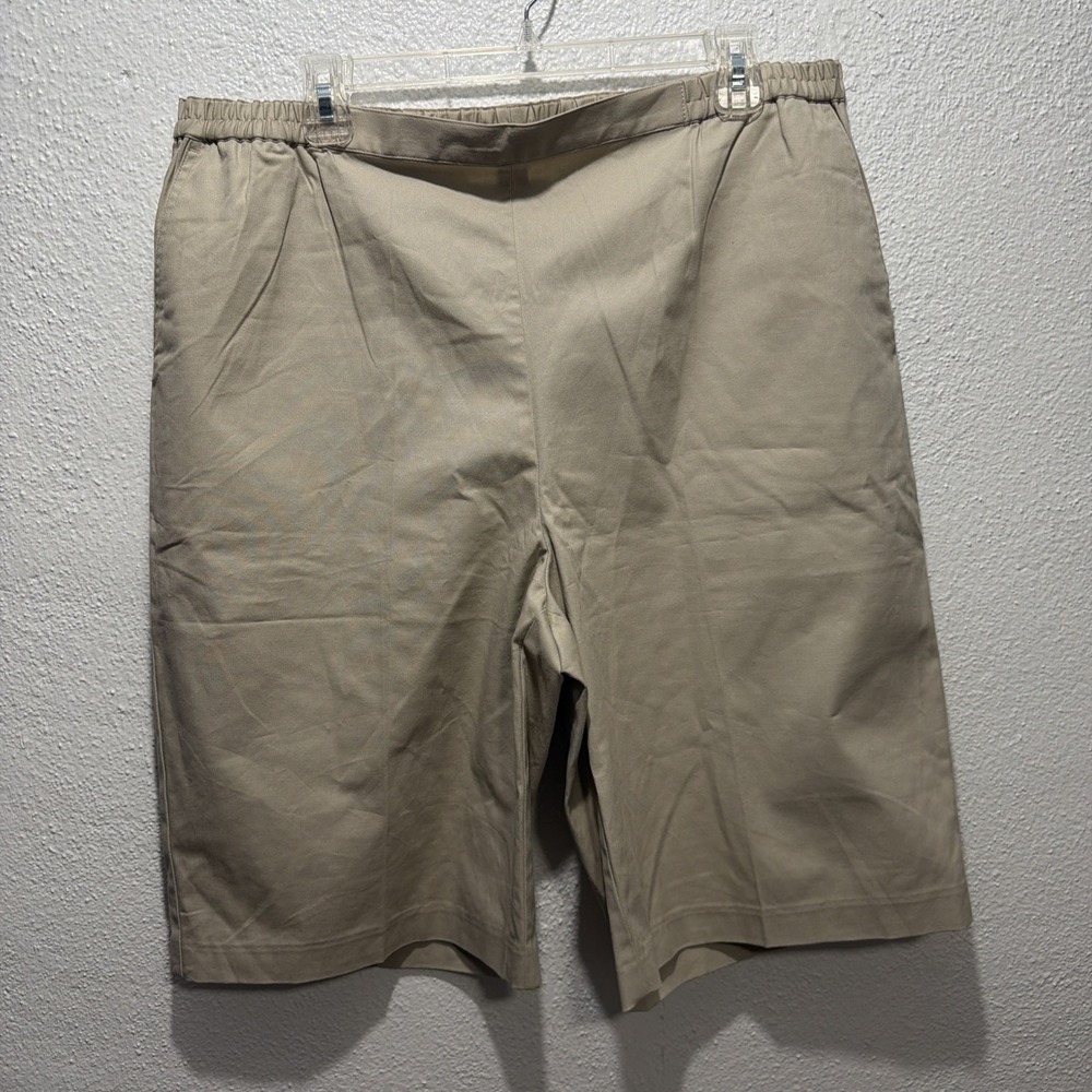 Vintage Haymaker Khaki Shorts 60's/70's  Knee Pockets Cotton